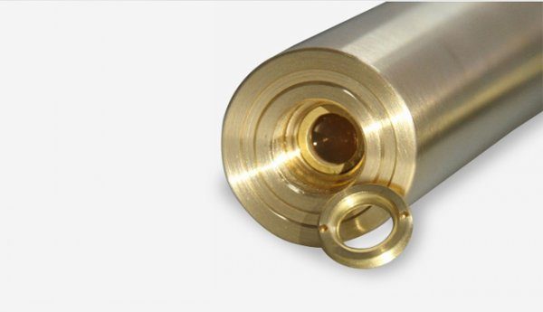 Coperture dell'oro fascio blu puntatore laser